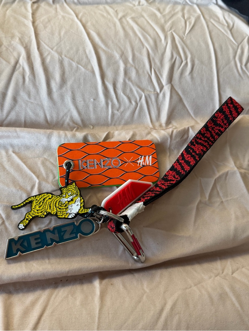 KENZO x H&M Tiger Logo Keychain with Red Black Strap Carabineer